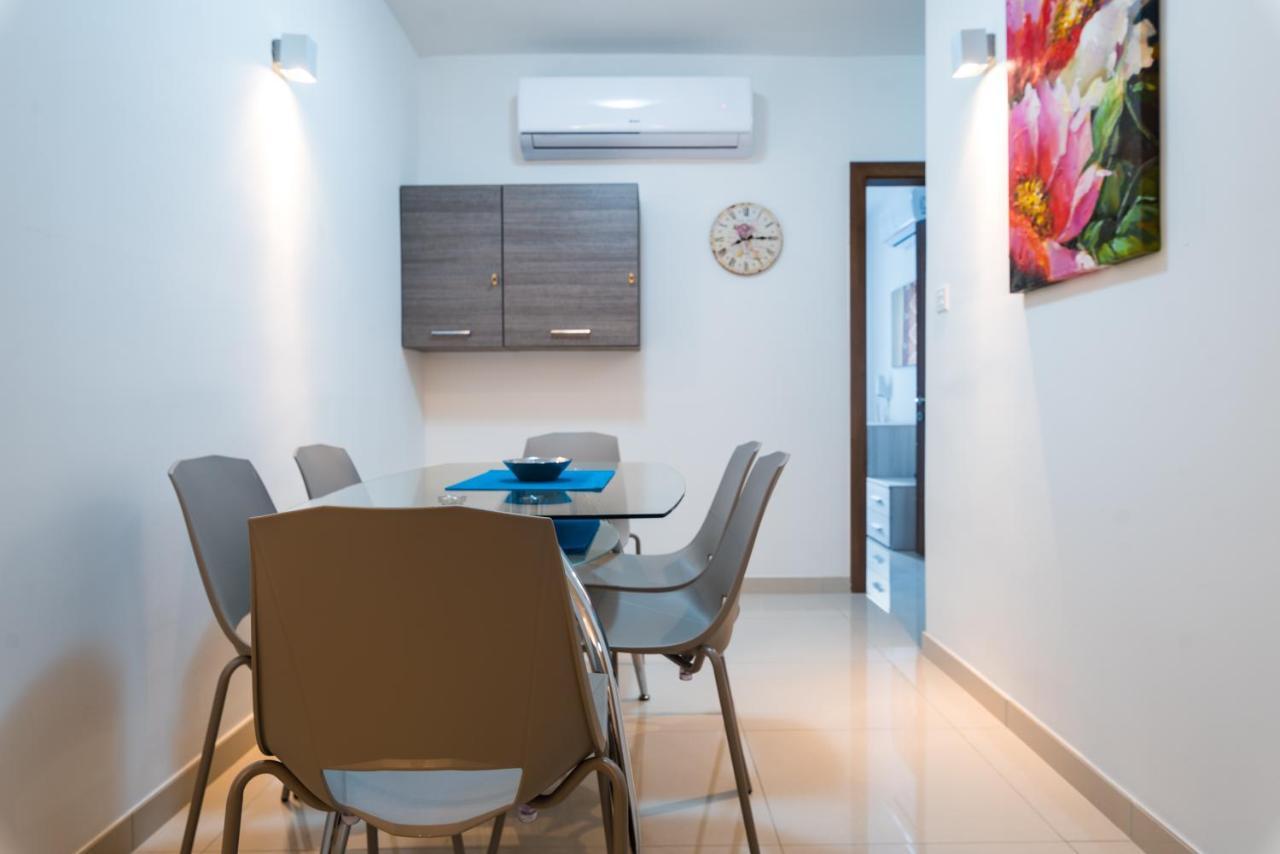 Sh6A- Qawra Prime Location 2 Bedroom Apartment San Pawl il-Baħar Eksteriør bilde