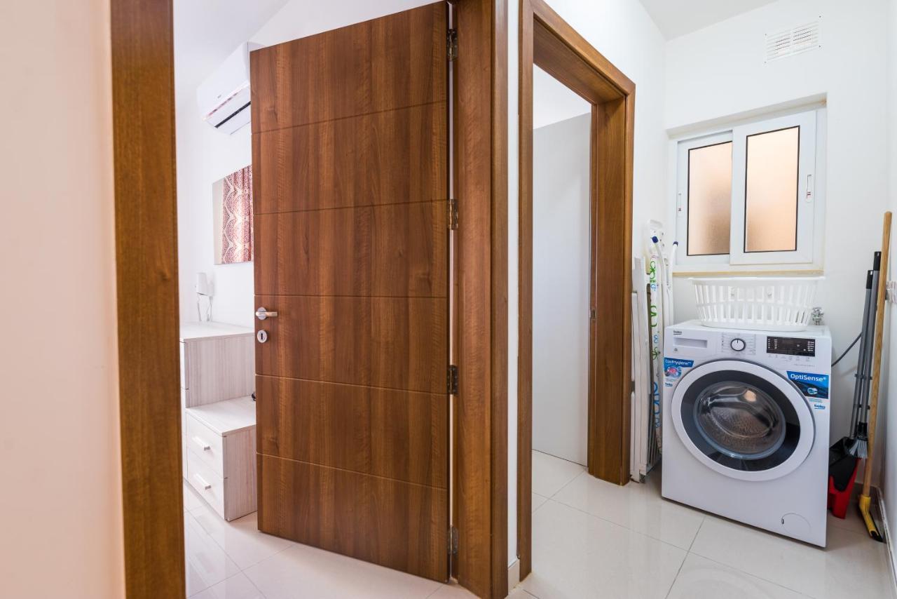 Sh6A- Qawra Prime Location 2 Bedroom Apartment San Pawl il-Baħar Eksteriør bilde